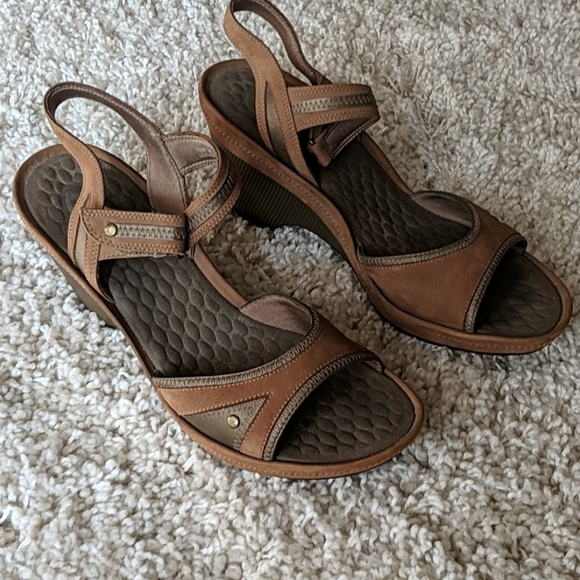 privo sandals